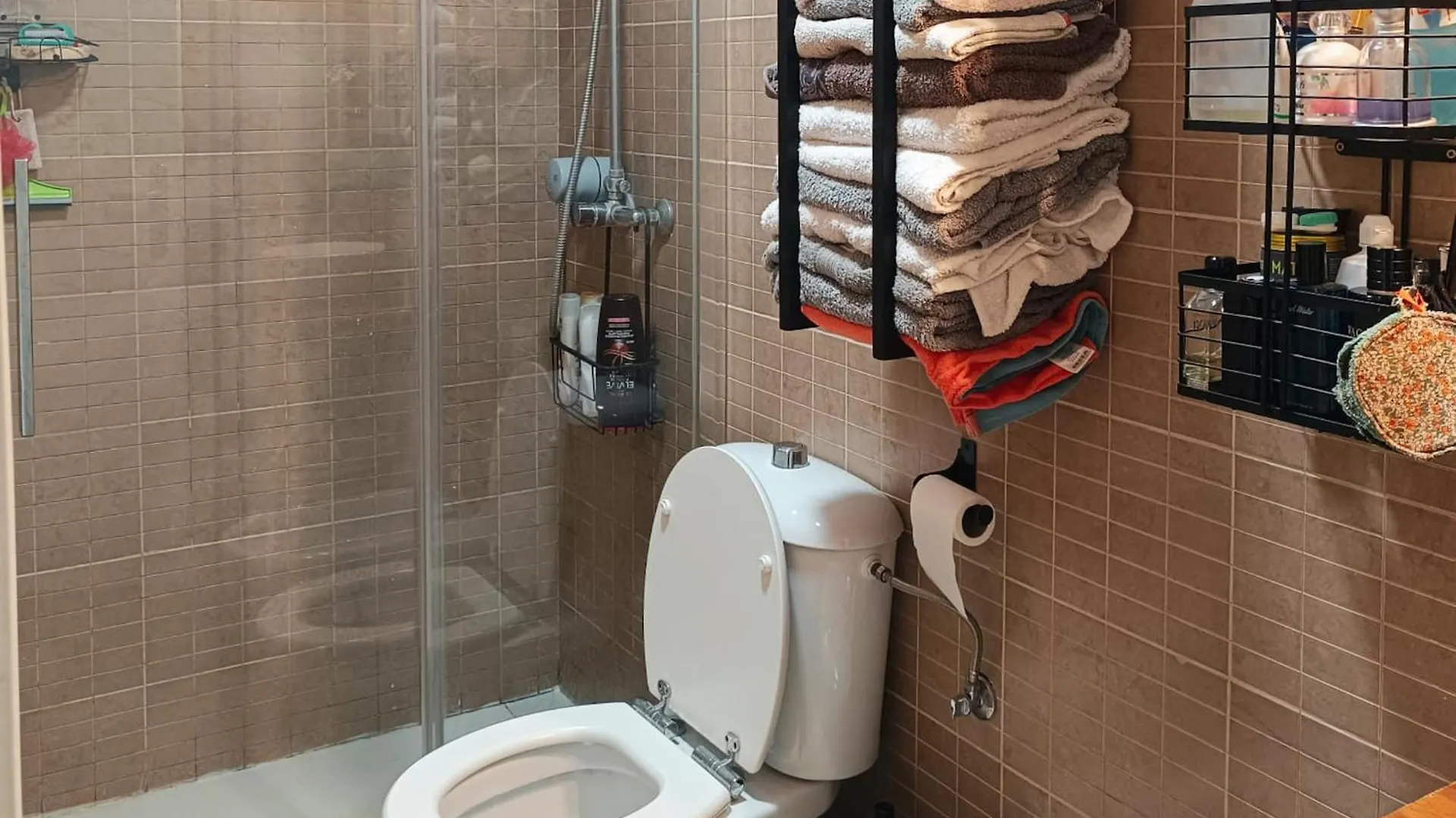 La Habitacion De Los Huespedes Fuengirola Bed & Breakfast